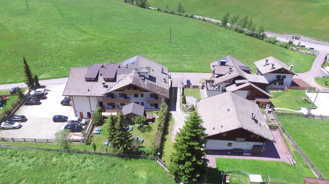 Almhotel Bergerhof Sarentino Esterno foto