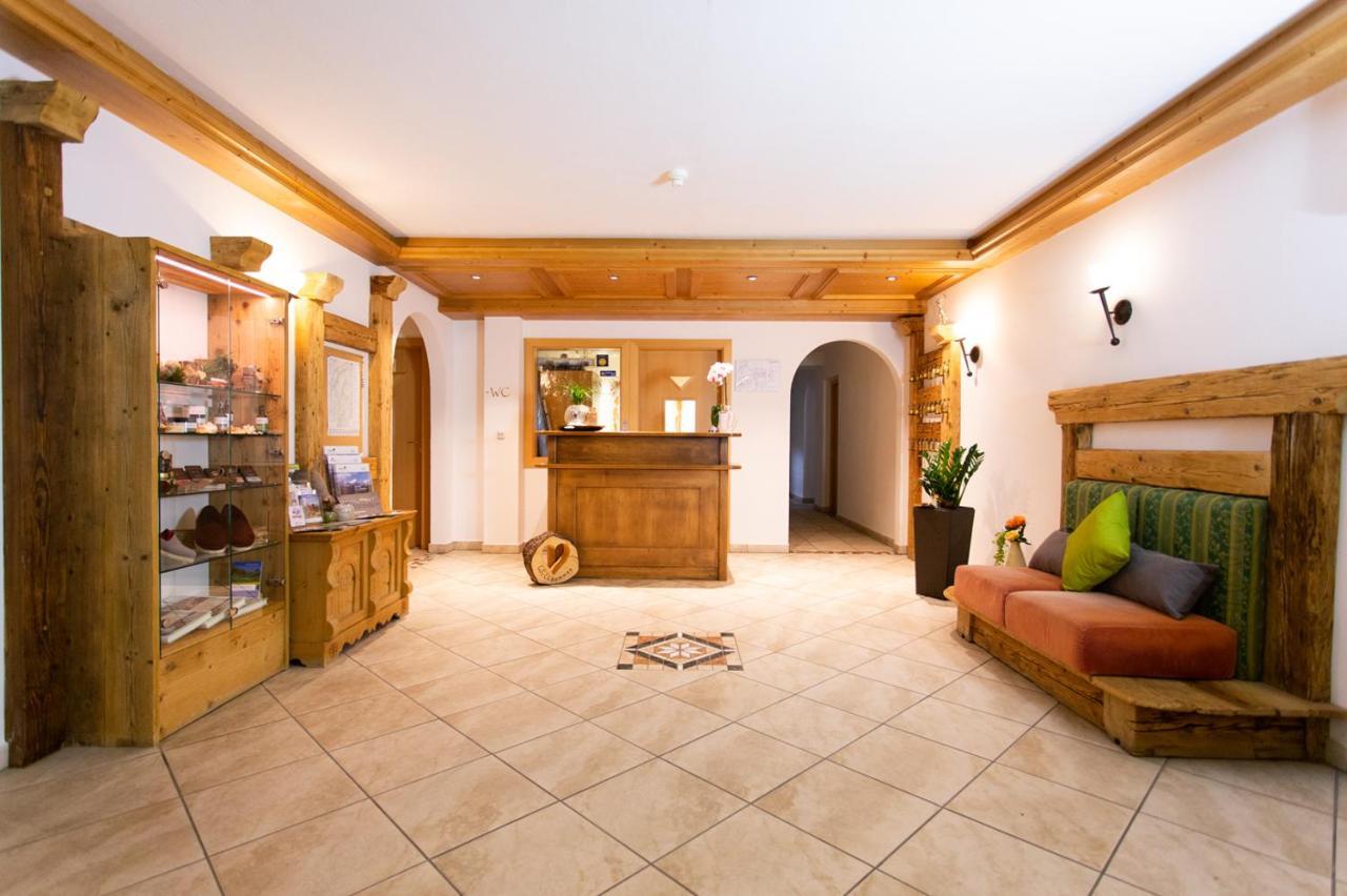 Almhotel Bergerhof Sarentino Esterno foto