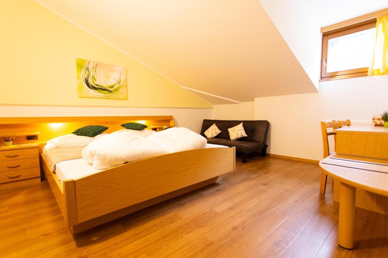 Almhotel Bergerhof Sarentino Esterno foto