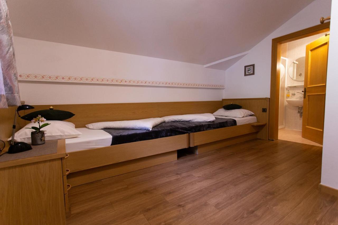 Almhotel Bergerhof Sarentino Esterno foto