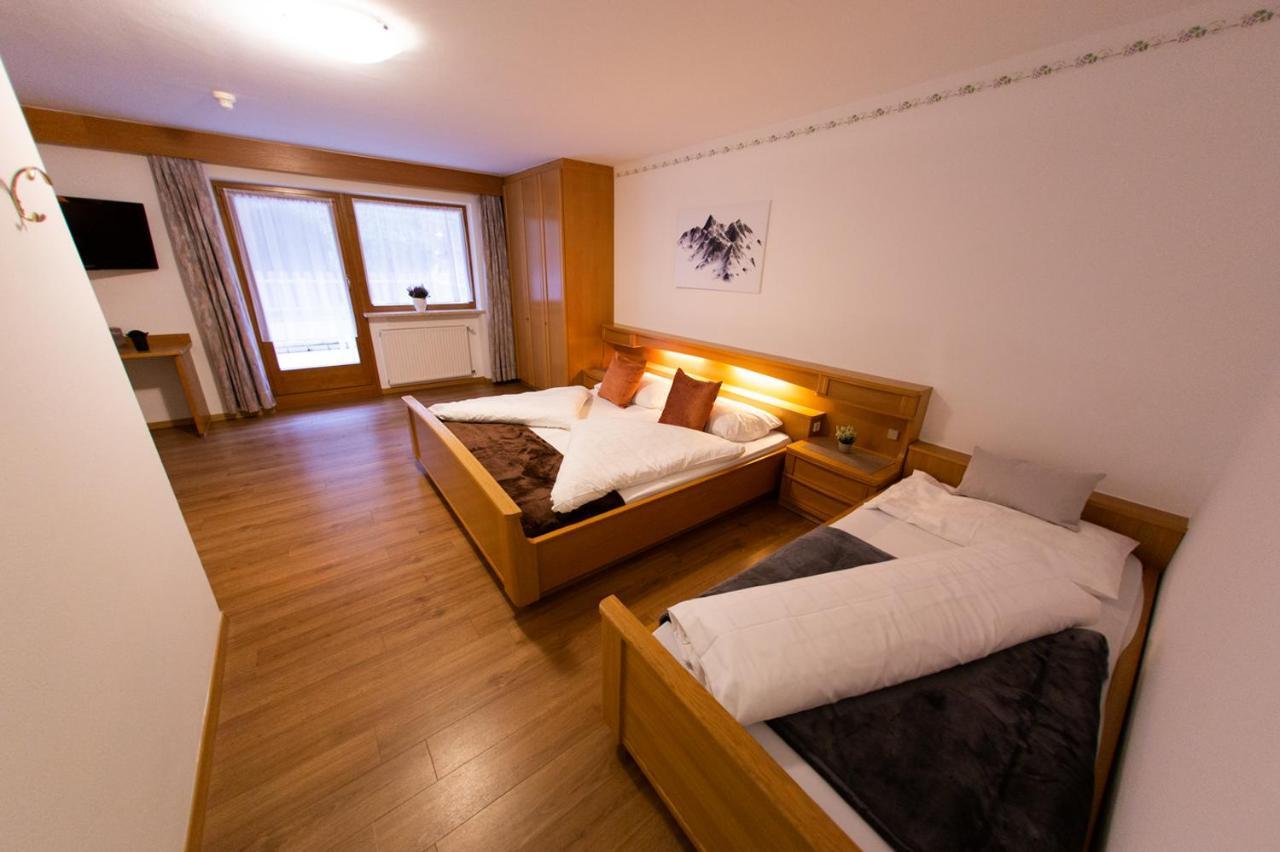 Almhotel Bergerhof Sarentino Esterno foto