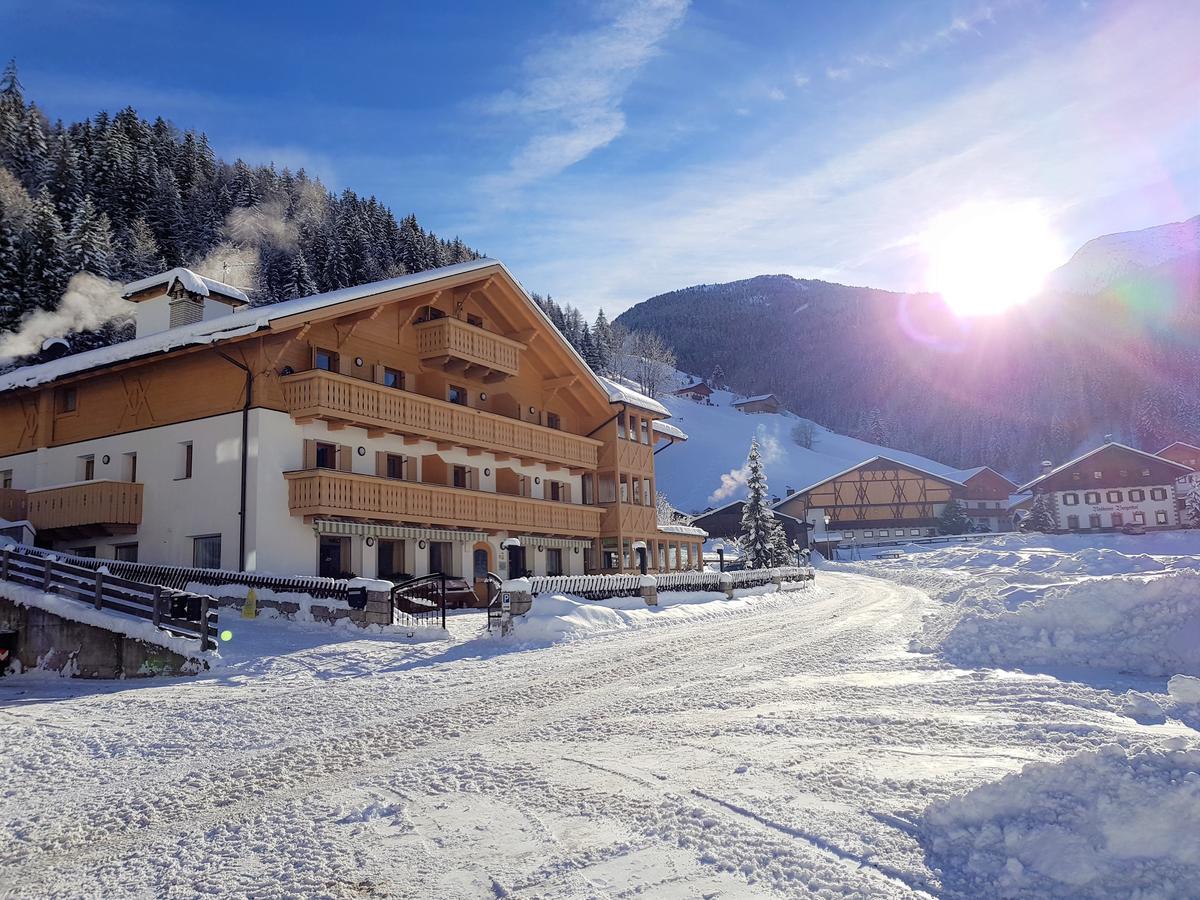 Almhotel Bergerhof Sarentino Esterno foto