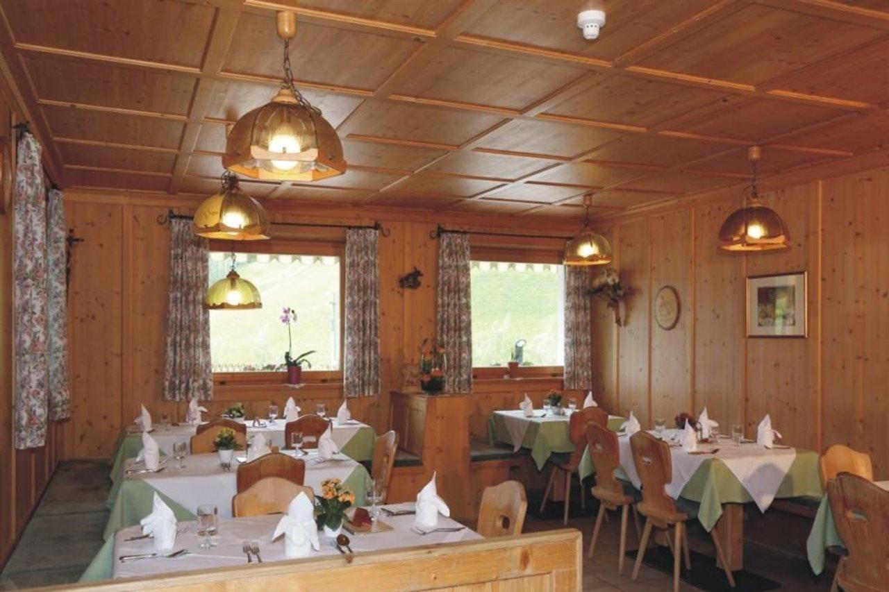 Almhotel Bergerhof Sarentino Esterno foto